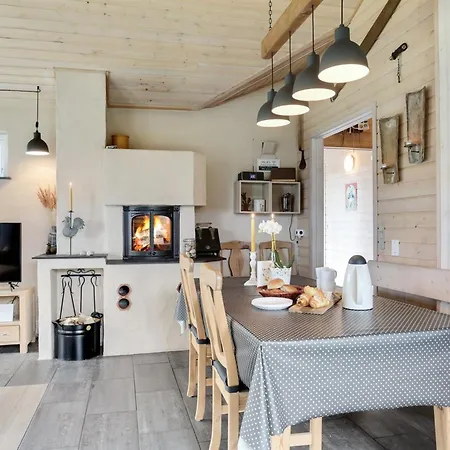 Nyaraló Danijela - 1-2km From The Sea By Interhome *